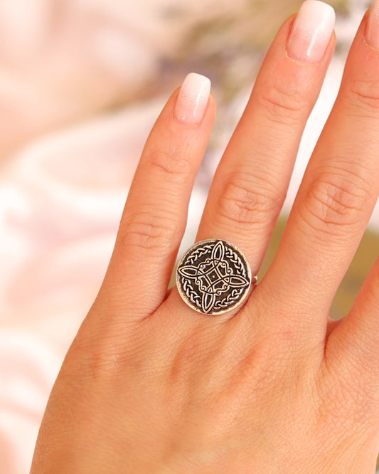 Anillo Plata Nudo de Bruja Meli