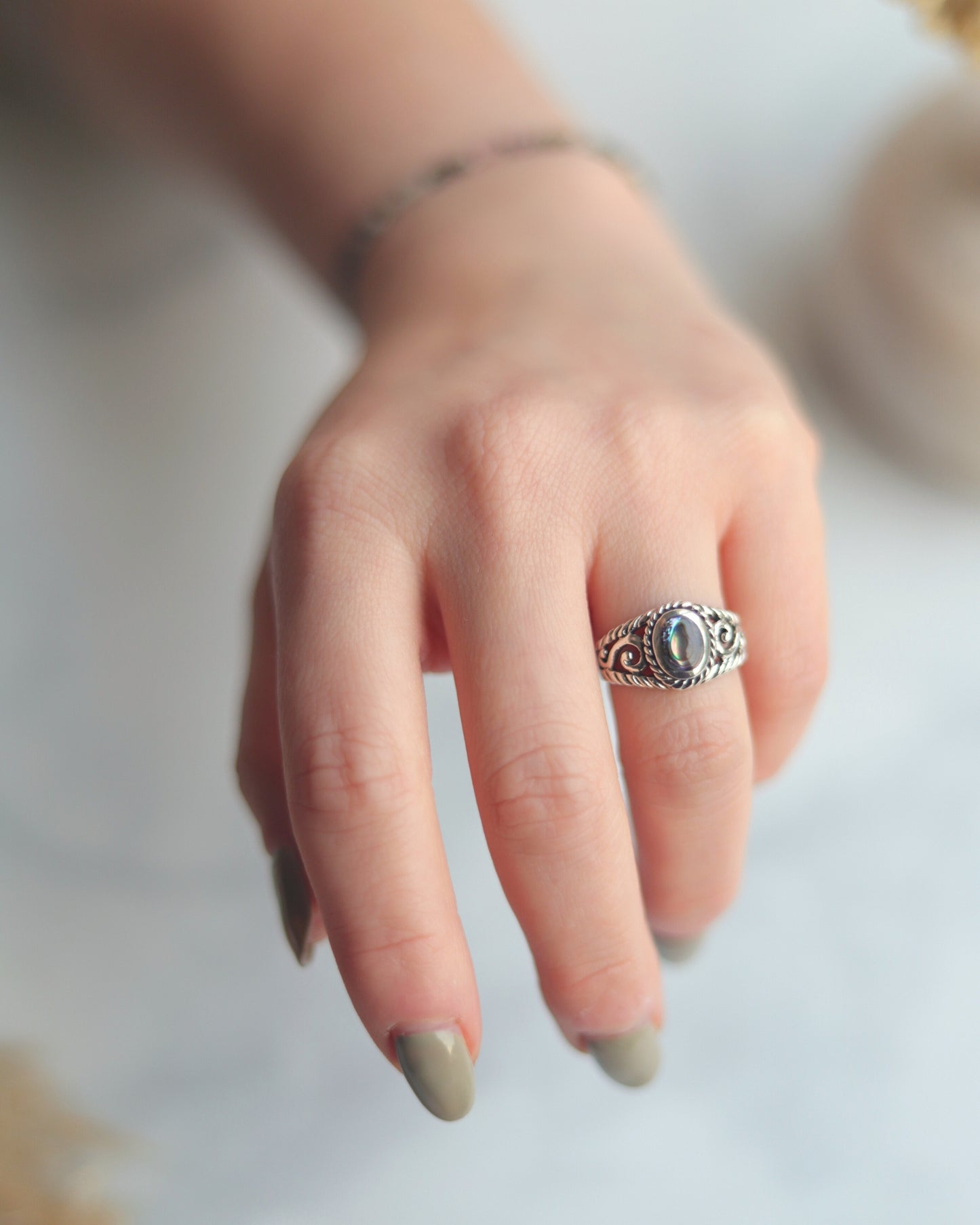Anillo Plata Roco Nácar tornasol