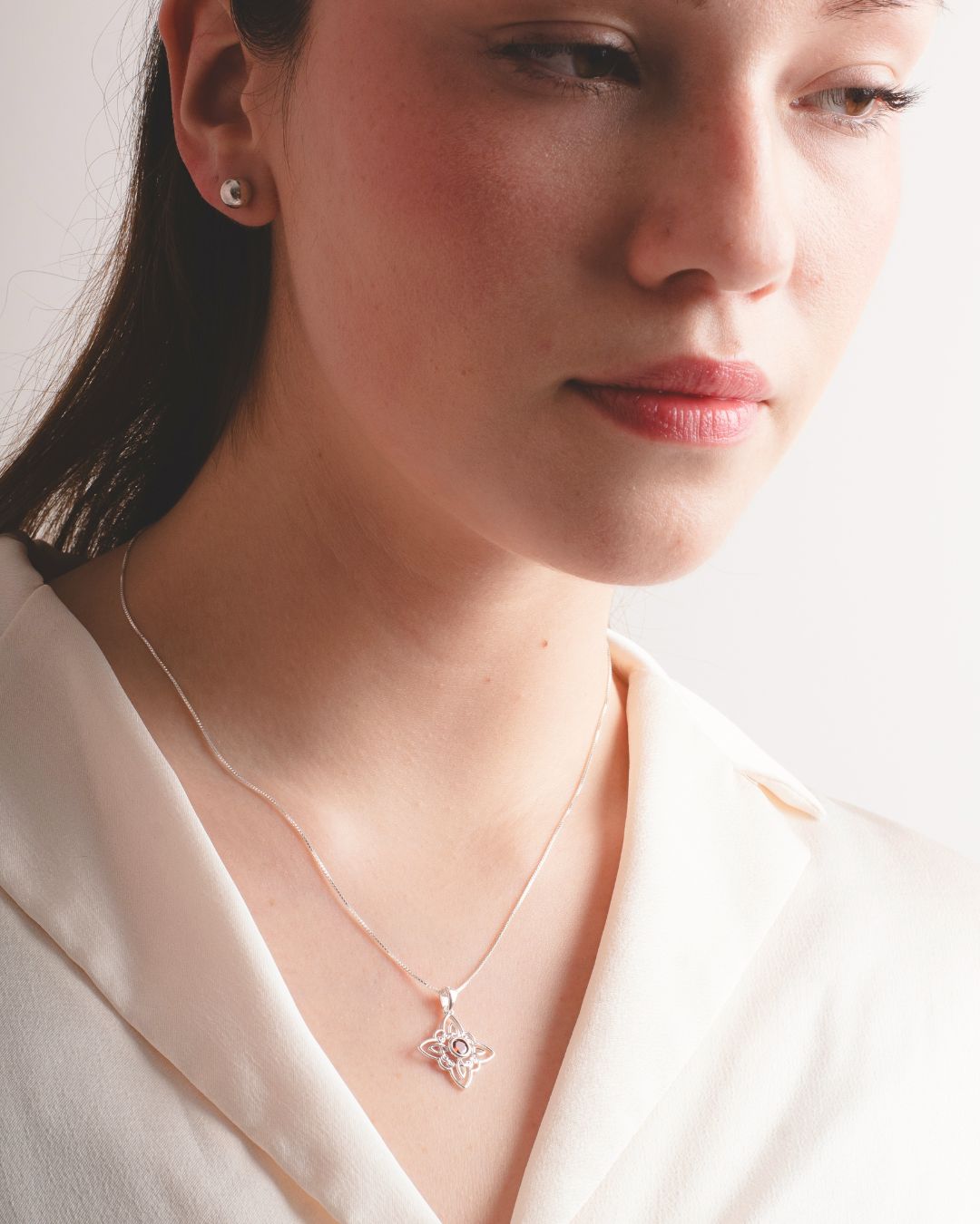 Collar Amuleto Noelia Red