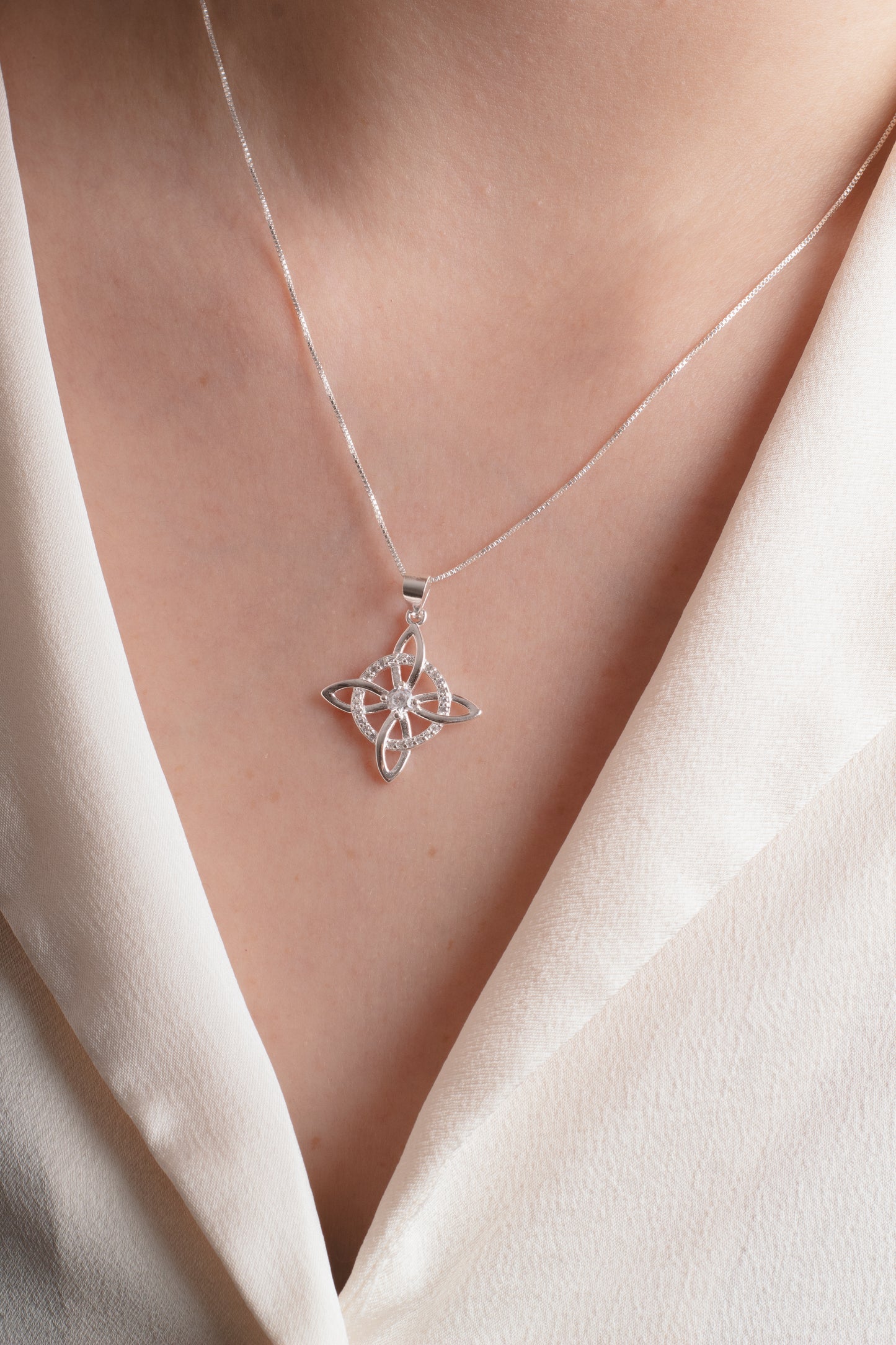 Collar Plata Noelia - Nudo de Brujas White